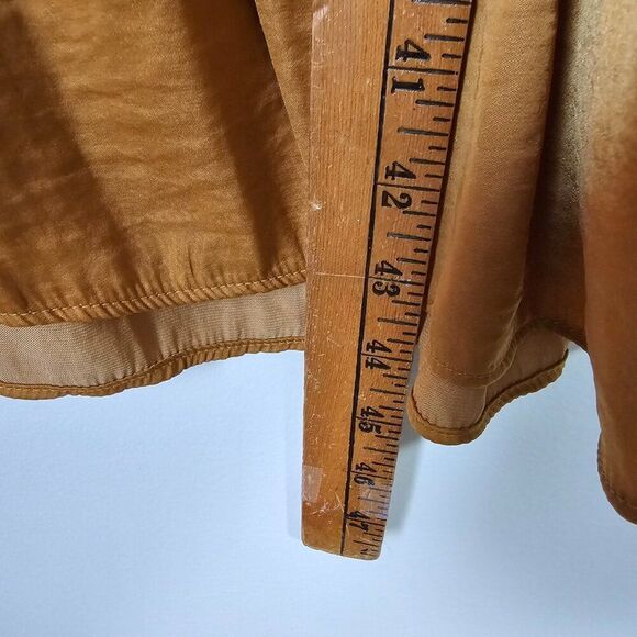 EUC SIMPLY VERY VERAWANG SPLIT V NECK MUSTARD SATINY TIERED MIDI DRESS SZ SMALL - Picture 16 of 16